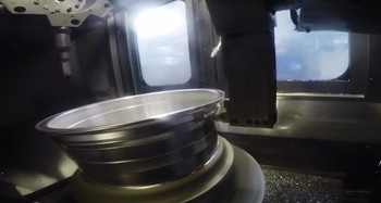wheel hub machining.jpg